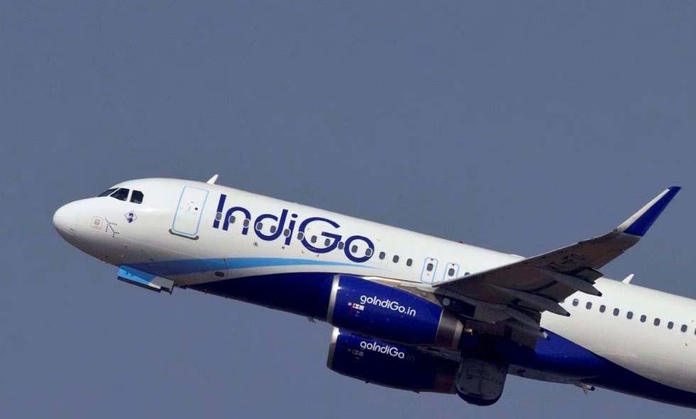 IndiGo disruptions worsen; over 400 flights cancelled, passengers stranded for long hours