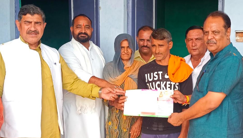 Jugal Kishore MP started door to door outreach under 8 years of Good Governance