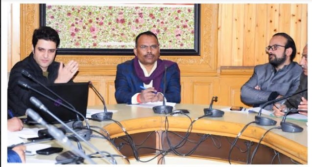 Div Com Kashmir reviews progress of SSCL projects
