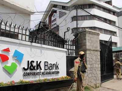 JK Bank illlegal Appointment Scam: ACB produces chargesheet against 2 Ex-Chairmen among 17 others