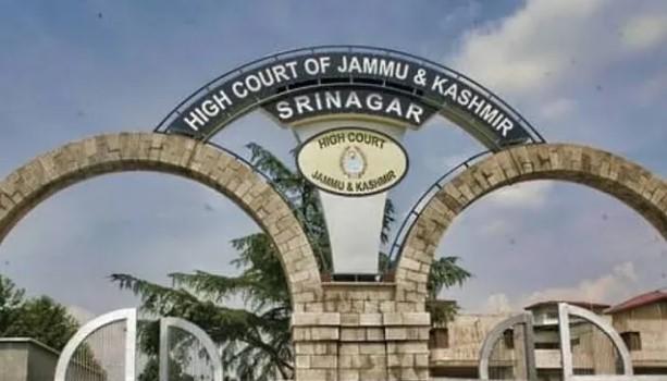 J&K High Court dismisses contempt court notice against Shopian deputy commissioner