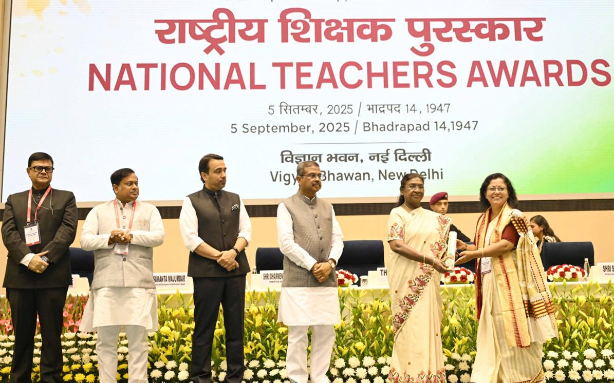 President Murmu honours 45 teachers with National Teacher Awards