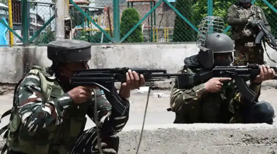 Kreeri Baramullah encounter enters its second day; 2 terrorists killed, hunt on for one more
