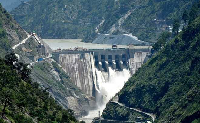 L-G pitches for making J&K power surplus state, reviews various projects