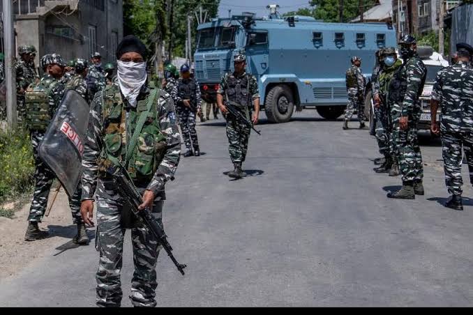 Kashmiri Pandit shot dead by terrorists in Kashmir, brother injured