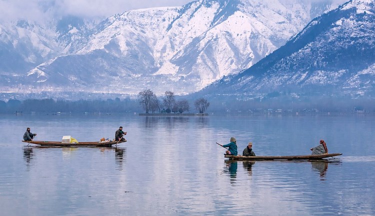 Kashmir Valley, Ladakh Under Deep Freeze; Srinagar Records Minus 2.1°C