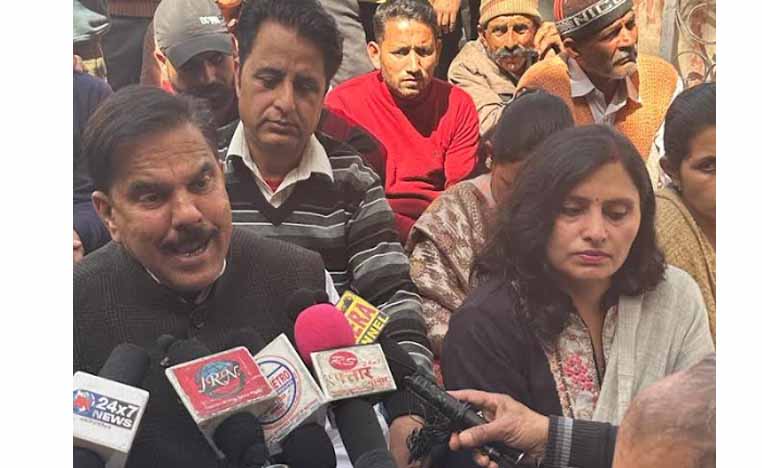 Harsh Dev leads massive protest outside PHE office Udhampur