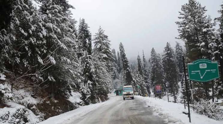 Temperature to drop as light snowfall expected in higher reaches : MeT