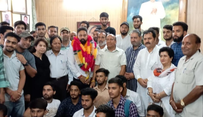 Govt miserably failed to tackle unemployment in J&K: Rattan Lal