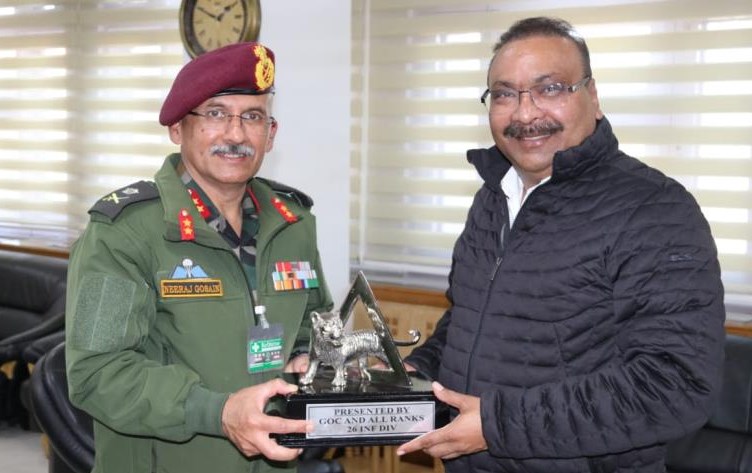 GoC Major General Neeraj Gosain, DGP Dilbag Singh Discuss Security Situation In Jammu