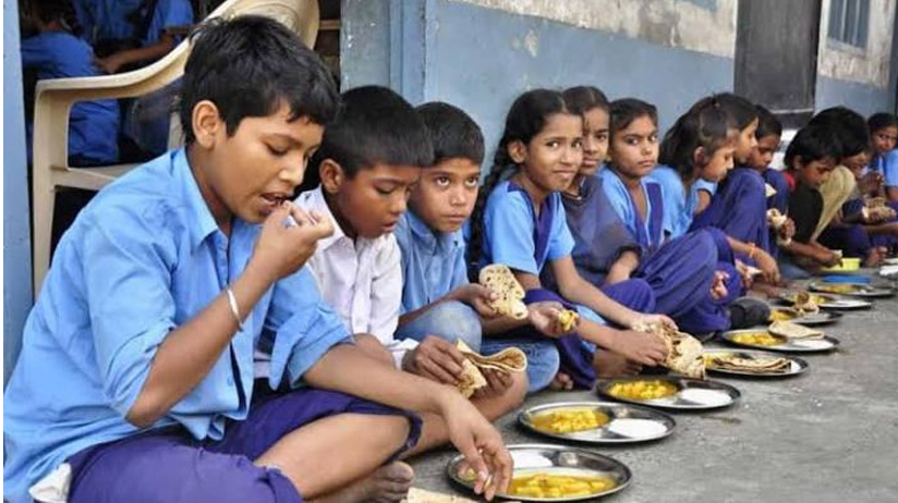 In J&K during lock down, around 8 lakh students receive Mid-day meal benefits at their homes