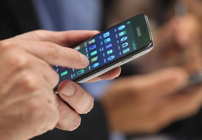 Mobile internet services withdrawn in Kashmir valley 