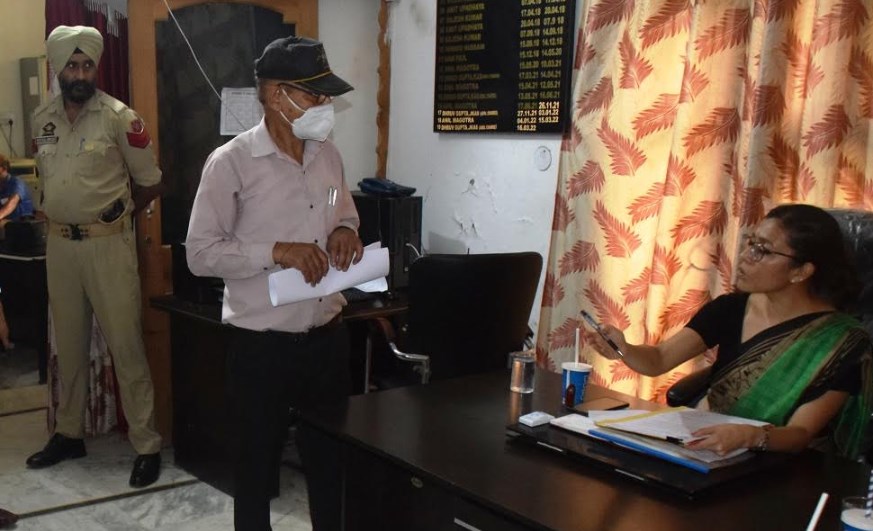  DC Jammu listens to public grievances at Nagrota