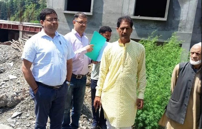 MD reviews progress of projects being constructed by JKPCC in Doda & Kishtwar Districts