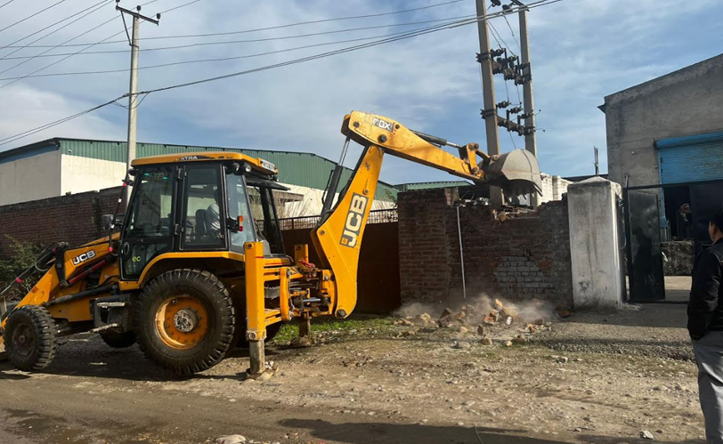 State land encroached by retried officers retrieved in Bari-Brahmana