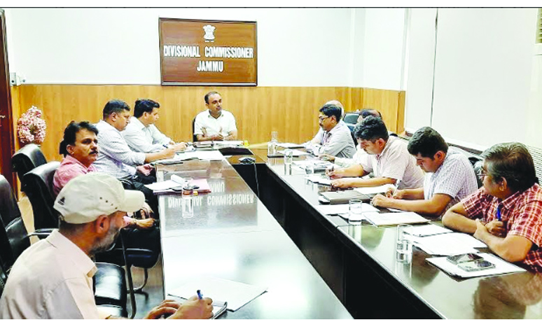 Div Com reviews progress on Katra-Banihal stretch of USBRL project, discusses land issues