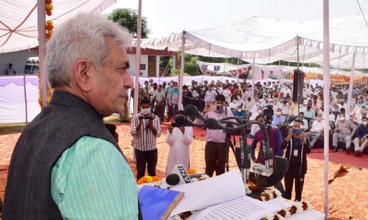 B2V3: Lt Governor visits border Panchayat, Pallanwala in Khour