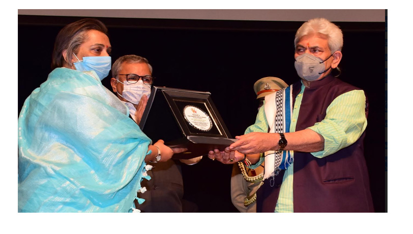 Lt Governor calls for creating Gender Neutral Ecosystem where women can choose any profession