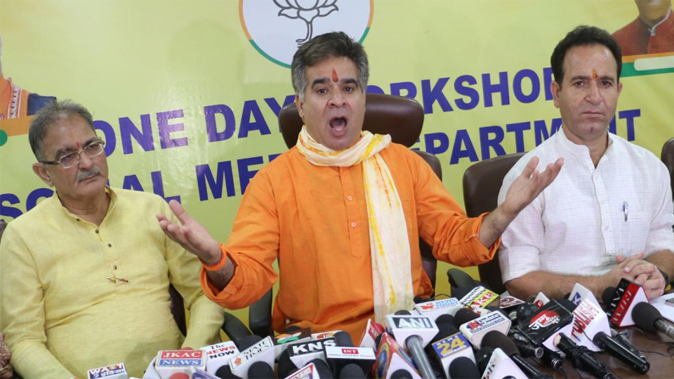 Targeted killings a conspiracy by Pakistan to sabotage peace in J&K: Ravinder Raina