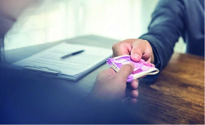 CBI arrests Junior Assistant, DIC Samba for demanding and accepting bribe of Rs. 15,000