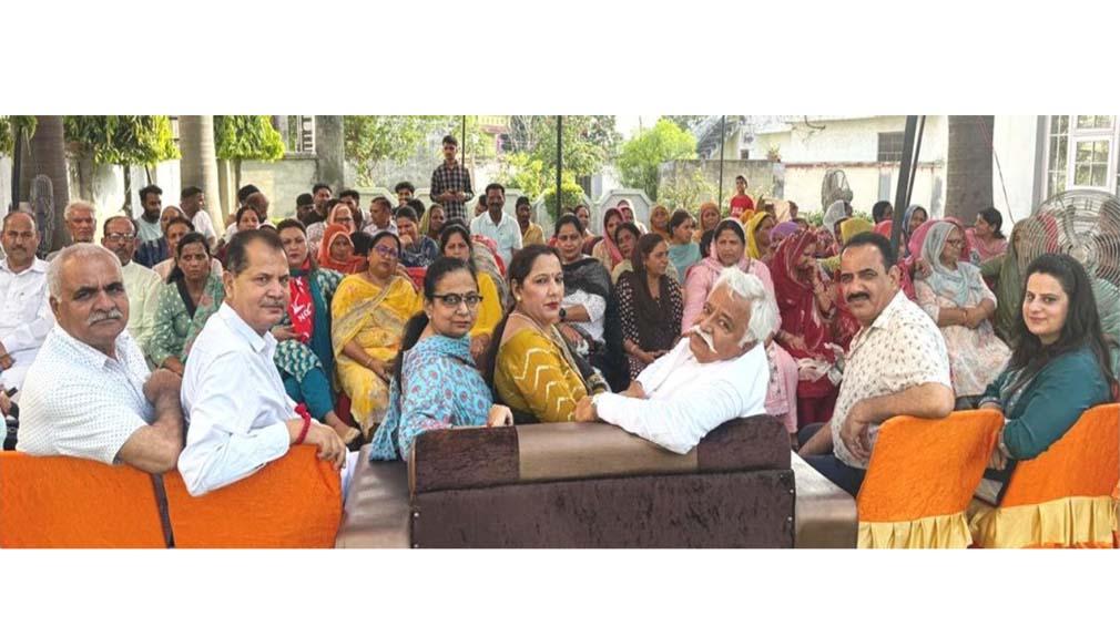 Sadhotra exhorts women to play role in societal transformation, combating drug menace