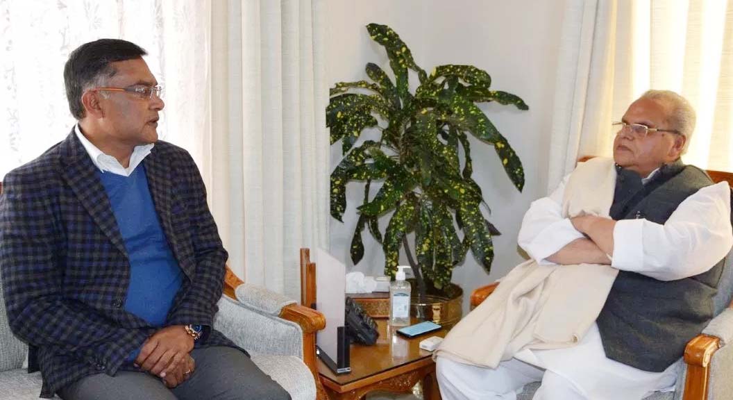 Chief Electoral Officer meets Governor