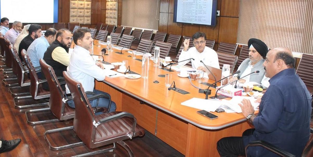 Dy CM emphasises focus on making JKHHC profitable