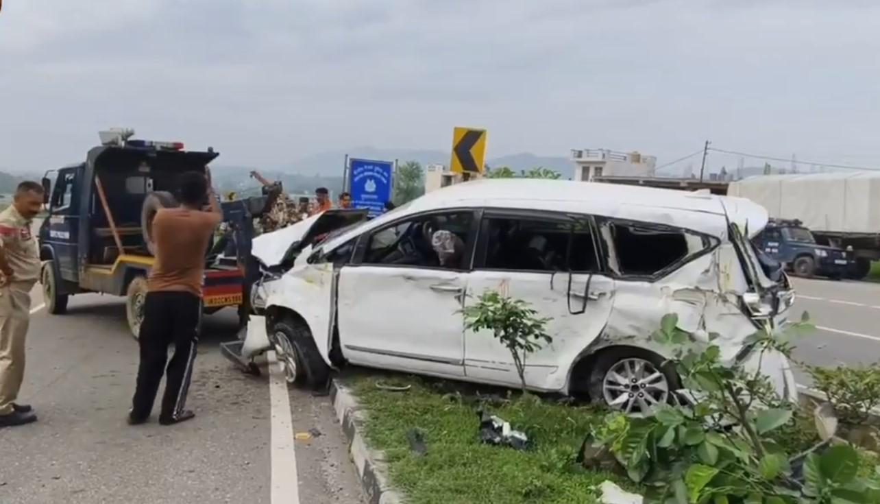 Truck hits car carrying Amarnath pilgrims in J-K’s Udhampur, 5 injured