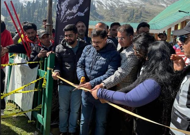Satish Sharma attends inaugural Zabarvan Legends Series 2025 at Gulmarg