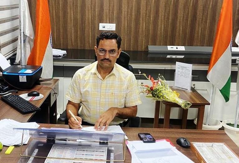 Om Parkash takes over as Director Forensic Science Laboratory, J&K