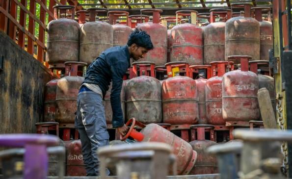 20% of Mumbai's hotels closed due to LPG shortage, 50% of hotels could close in 2-3 days if crisis continues
