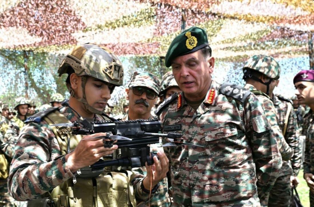 Army Chief General Dhiraj Seth Reviews Security Along LoC During Maiden Northern Command Visit