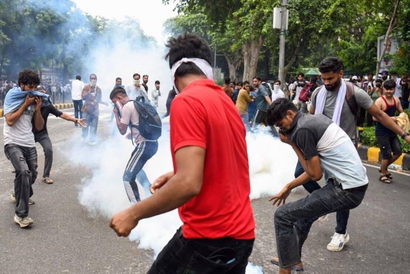 Delhi Police registers a total of 10 FIRs across various stations in connection with CJP protests
