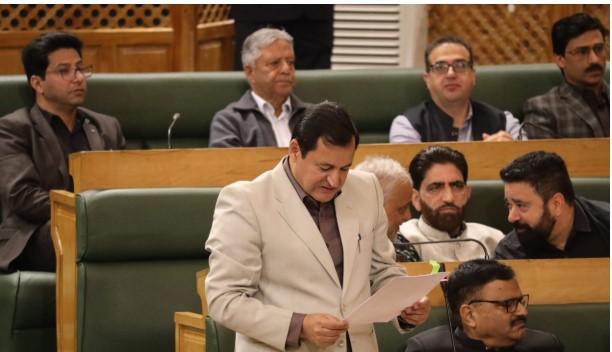 Crop worth Rs 209 cr wiped out in flood, will write to Centre for grant: J-K minister