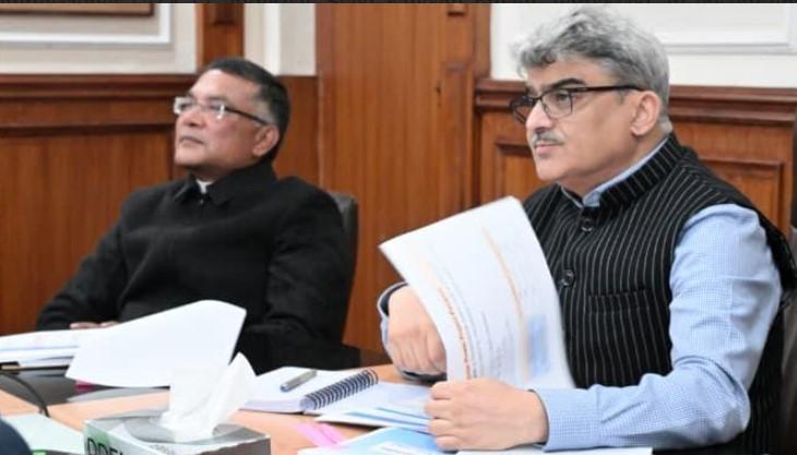 Chief Secy calls for 100% saturation of PM Fasal Bima Yojana for eligible farmers across J&K