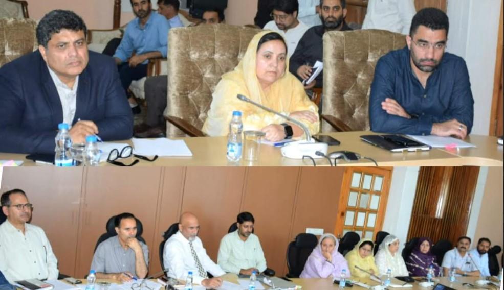 Sakeena Itoo chairs first-of-its-kind meeting on drug de-addiction across J&K