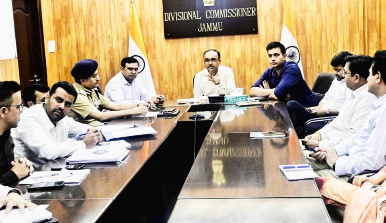 Div Com Jammu reviews arrangements for Darbar Move