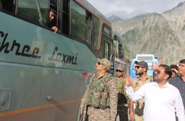 Satish Sharma welcomes SANJY-2026 Pilgrims at Baltal, reviews arrangements
