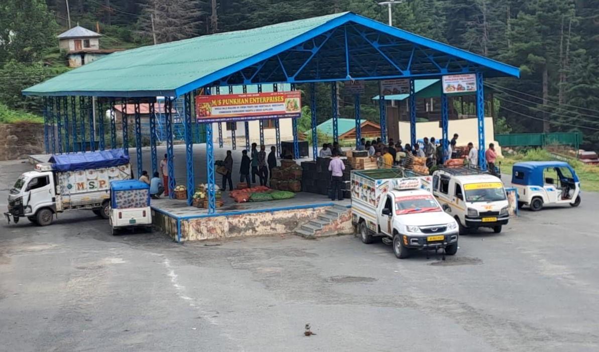 Fruit and Vegetable Mandi at Batote made fully functional, boosting Agri-Economy in area