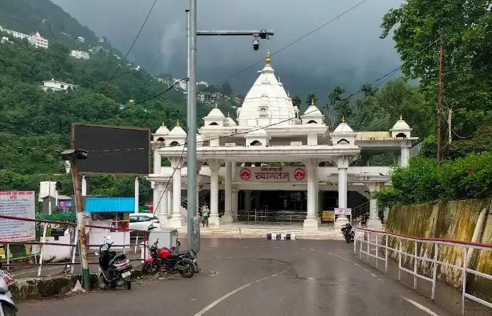 J-K: Vaishno Devi Yatra remains suspended for 13th consecutive day