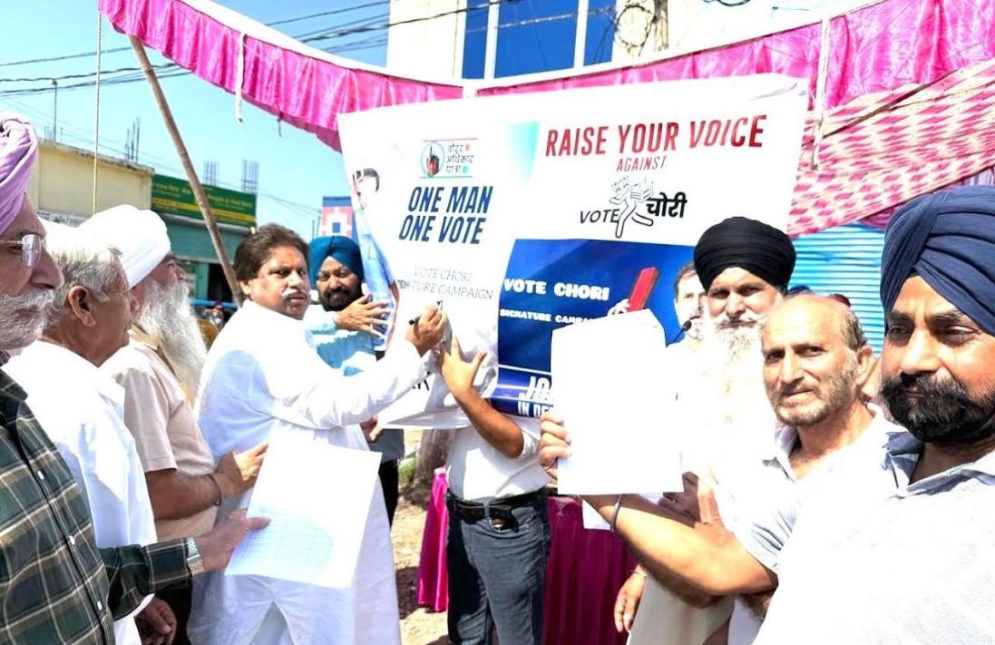 Bhalla Launches Signature Drive Against Vote Rigging, Reiterates Demand for J&K Statehood