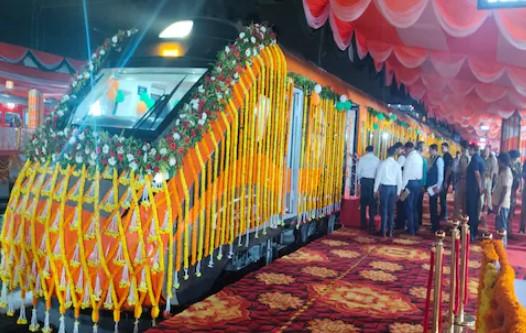 PM Modi Flags Off 4 New Vande Bharat Trains from Banaras Railway Station