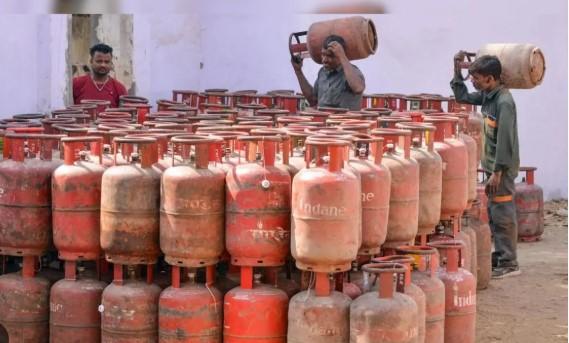 Centre says there's no need for panic booking of LPG, rules out crisis