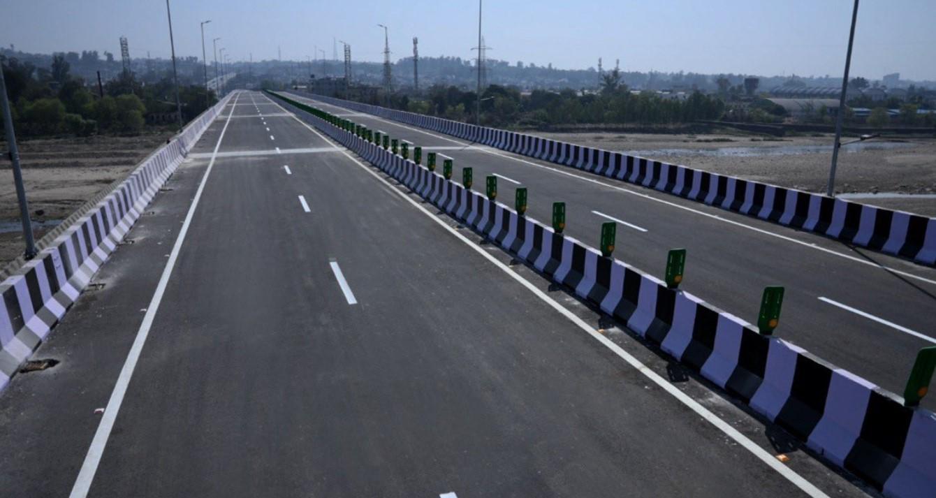 Govt completes NH-44 safety upgrade in J&K; project cost ₹171.25 cr: Nitin Gadkari