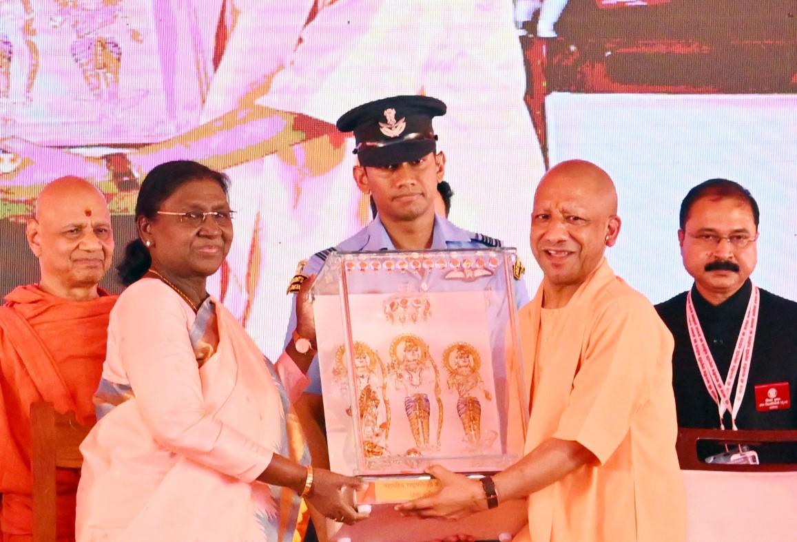 Bowing before Lord Ram same as paying homage to Mother India: President Murmu