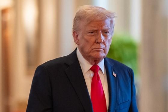 Trump says Iran ceasefire is on 'massive life support'