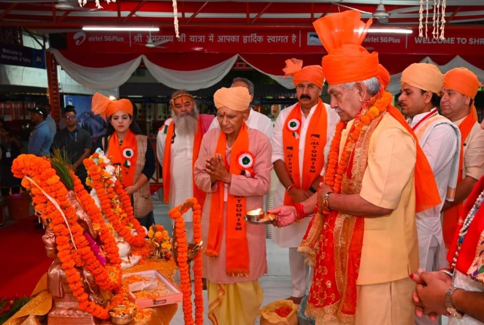 Shri Amarnath Ji Yatra is a sacred path where devotion meets spiritual awakening: LG Manoj Sinha
