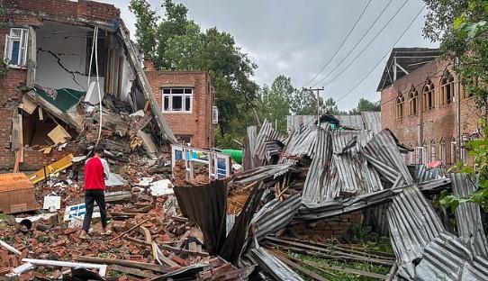 Houses of Two LeT terrorists Demolished in J&K's Anantnag