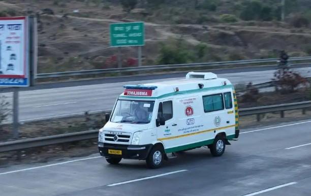 NHAI sets 10-minute ambulance deadline on highways, Rs 10,000 penalty for delays
