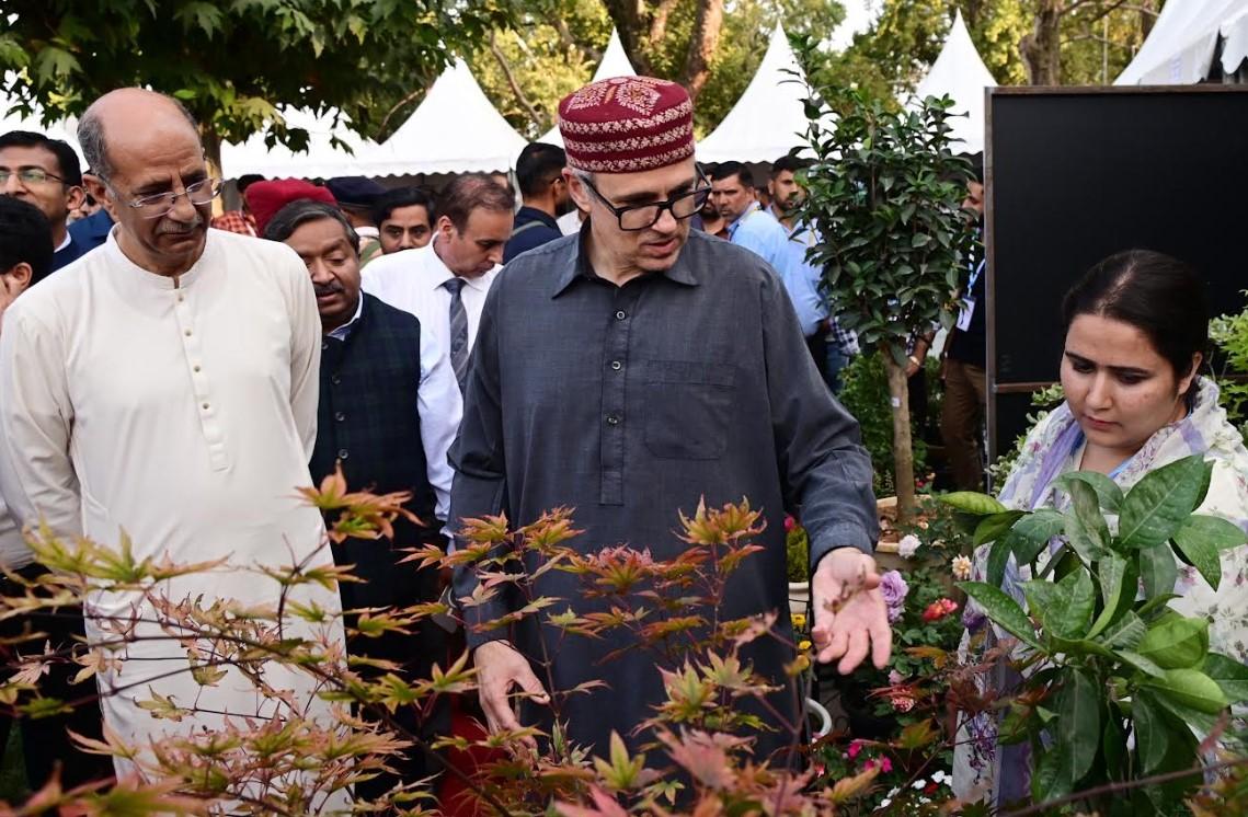 Waste to Wonder Garden showcases, creativity, adds rustic cues in natural settings: CM Omar Abdullah